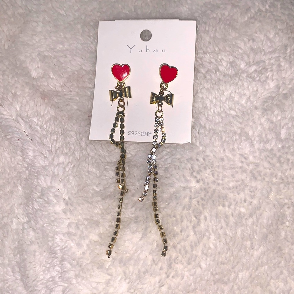Heart and Bow dangle earring